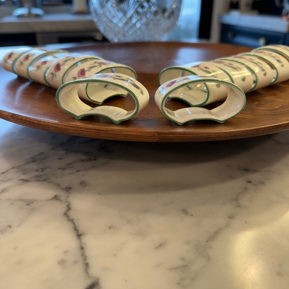 Minton Haddon Hall Green Line Bone China Napkin Rings. Sets of 6. - Picture 4 of 6